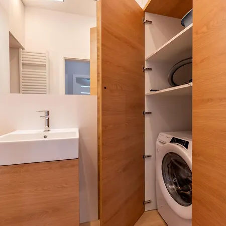 Silent Port Apartment *